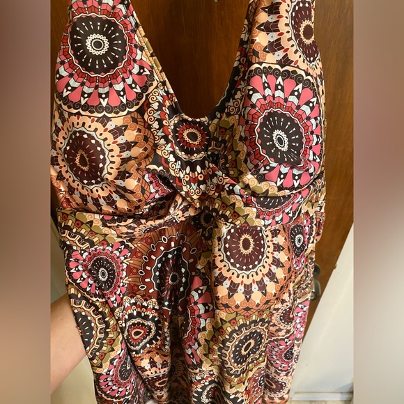 NWT beautiful geometric patterned tankini top from Yonique, size XL. - Picture 3 of 13